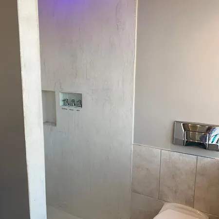 Selini With Jacuzzi *