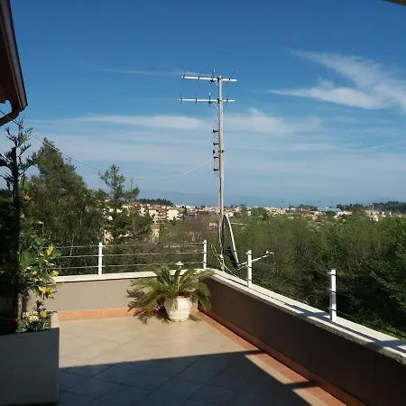 Lägenhet Selini With Jacuzzi