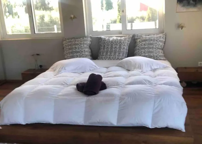 Selini With Jacuzzi Kanálion