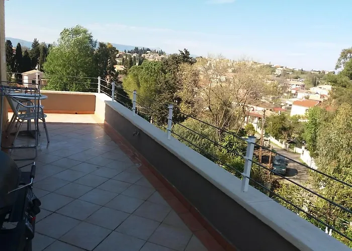 Selini With Jacuzzi Lägenhet *