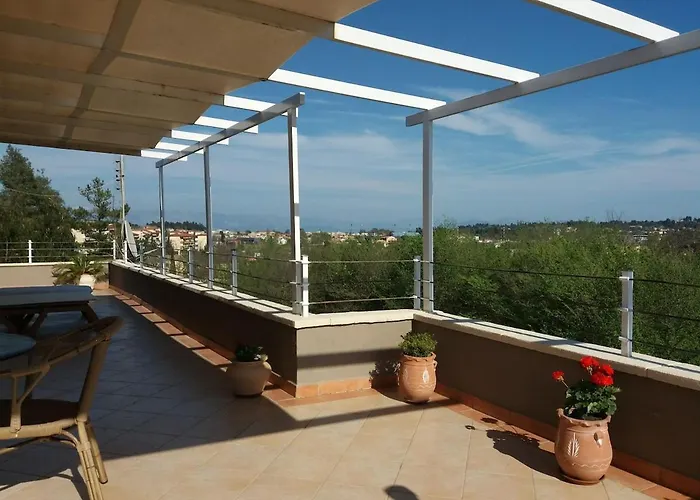 Lägenhet Selini With Jacuzzi Kanálion